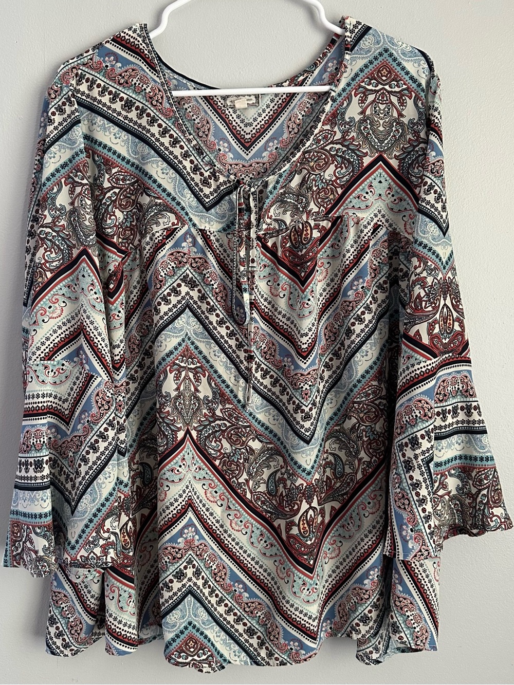 Women’s 2X bellsleeve boho blouse 3/4 bell sleeve 2xl